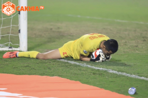 "Tiền vệ Đình Triệu dính chấn thương, nhập viện sau giải đấu AFF Cup 2024"