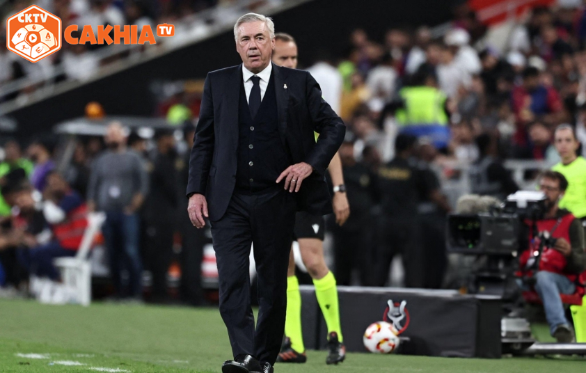 "Real đặt ra ultimatum cho Ancelotti để tránh bị đuổi việc"