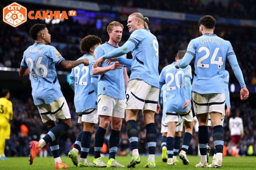 "Haaland ghi hai bàn, Man City tái xuất mạnh mẽ trong cuộc đua Premier League"