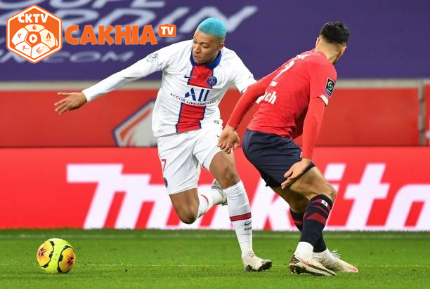 Vào sân từ băng ghế dự bị, Mbappe vẫn không thể giúp PSG giành một chiến thắng